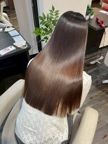 ヨンセンチメートルヒロサカ(4cm HIROSAKA)&nbsp;髪質育成縮毛矯正