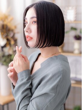 黒髪艶カラーシンメトリー切りっぱなしボブa大宮20代30代40代