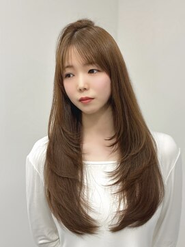 ロムーク 表参道(LOMKH) ミディアムレイヤーロングレイヤーカット顔周りブルーブラック