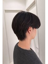 トリッカ シブヤ(TRICCA SHIBUYA)&nbsp;センターパート/毛流れパーマ/ショート