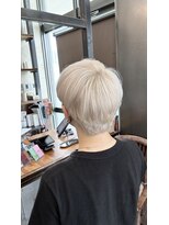 アンドケー 那覇おもろまち店(and K)&nbsp;ホワイトカラー、マッシュウルフ