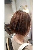 ハイライトカラー×首スッキリボブショート