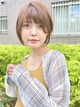 ビューイースト 亀戸 錦糸町(VIEW EAST) 大人かわいいショートボブカーキグレージュフェザーバング