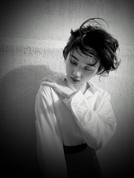 ロッサ(ROSSA) マッシュショート/大人かわいいヘア/サイドパート