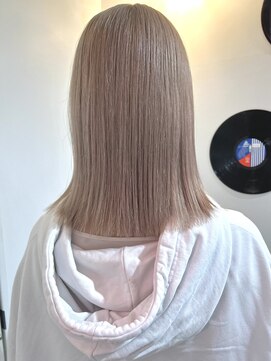 デート 下北沢(DATE) ブロンドベージュケアブリーチハイトーンカラーダブルカラー