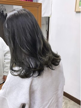 グランデ(GRANDE) 艶々グレー/ブリーチなしダブルカラー