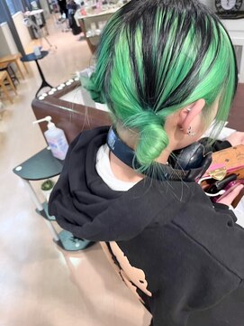 アウラ(AURA) アンブレラカラーハイトーンカラー