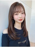 30代に人気!顔周りの後れ毛がかわいいシャギーレイヤーロング
