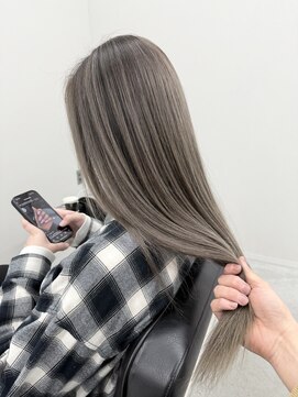 ティミー(Timmy) バレイヤージュ