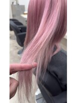 アルメリア 池袋(Arumeria) ハイトーンピンクカラーケアブリーチレイヤーカットショートボブ