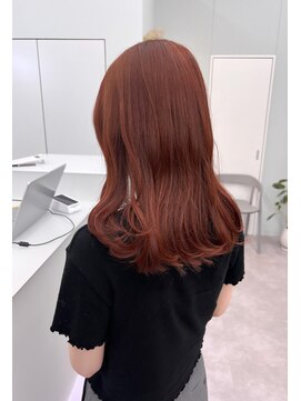 ミッシュバイアーバン(misch by urban.) ブリーチなしピンクカラー／セミロングヘア