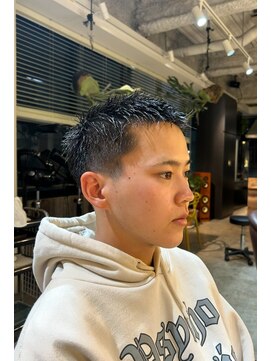 ビハインドザカーテン(BEHIND THE CURTAIN) 【メンズスタイル】ローフェード×ショート