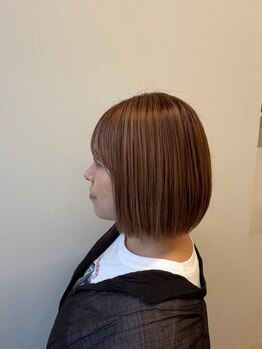 お客様の骨格や髪質、ライフスタイルに合わせお手入れしやすい髪型を実現します♪