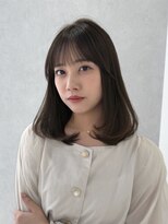 カシュカシュ 表参道(cache cache)&nbsp;オリーブグレージュ薄め前髪顔まわりうすめ前髪ミディアムくびれ