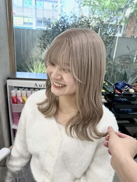 リリー バイ アオ(Lilly by AO) ケアブリーチ2回 ミルクティーグレージュ