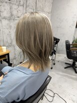 ミコ(MICO hair)&nbsp;ブリーチ×グレージュ　レイヤーくびれスタイル