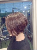 前下がりボブ