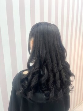 ゴート アミティ(G.O.A.T AMITY) ガーリースタイル/心斎橋/ヘアメ/セットサロン