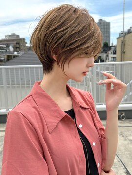 アンド ストーリーズ(&STORIES) 前髪あり耳掛け丸みくびれ大人ショートボブ20代30代40代50代＊