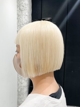 ロイス 渋谷(ROIS) ボブルフ/ネビージュ/小顔/ワンレン/スモーキーアッシュ[渋谷駅]