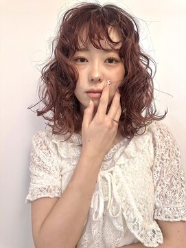 シェノン バイ アランスミシー 表参道(CHAINON by Alan smithee) ふわっとコテ巻きスタイル