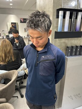 メンズサロン キング 梅田店(Men’s salon K!ng) 波巻きツイストスパイラルパーマ/フェザーパーマ/眉毛/メンズ