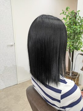 ラヴィリス バイ レム(Raviliss by rem) 艶カラー×ブラック