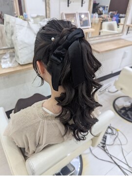 プティクローシェ バイ クオーレ(petite cloche by CUORE) 高めポニー