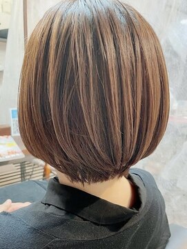 アオゾラヘアー フジサキグウ(AOZORA HAIR FUJISAKIGU) 丸みショート ショコラブラウン ブリーチ無しカラー 20代30代