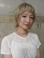 ウェウェ(wewe)&nbsp;ウルフレイヤーボブ/ブリーチ似合わせデザインカラー