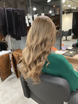 ラフ 難波店(LAFF) #黒髪#ボブルフ#ネビージュ#小顔#ワンレン