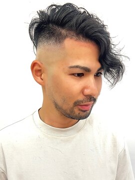 銀座マツナガ 浅草店 スパイラルパーマ/アップバング　スキンフェード　73ビジネス