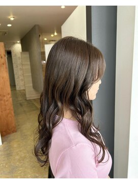 ニド(2do) オリーブカラーで巻き髪