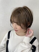 サラ(SARA)&nbsp;大人ショートボブ。