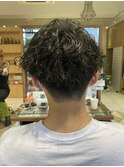 アッシュブラックベリーショートウルフカルマパーマ