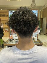 リボーン ビューティー リゾート 松戸店(re-born Beauty Resort)&nbsp;アッシュブラックベリーショートウルフカルマパーマ