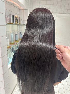 ロンドルーチェ 心斎橋(Lond luce) ダークアッシュ/ミディアムレイヤーカット［髪質改善/縮毛矯正］