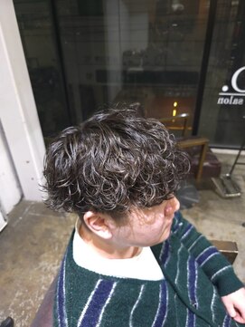 アノ(Ano.) シャドウパーマ