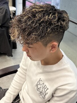 イーラ(era) スペインカールスパイラルパーマメッシュマッシュ前下がり