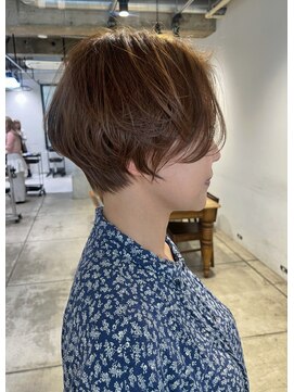 キャロルガーデンズ ボコカ 表参道(Carroll Gardens bococa) 【kacho】ベージュ ショートヘア シルバーベージュ