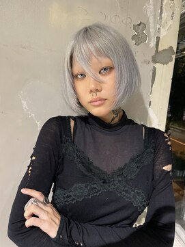 リム(LIM) シルバーグレイbob