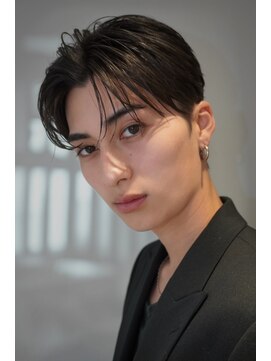 オーシャントーキョー 大阪(OCEAN TOKYO) ビジネスヘア就活ヘアツーブロック刈り上げフェードメンズ