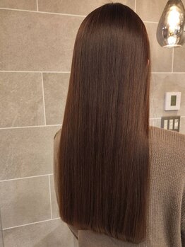 ビノミ(Vinomi)の写真/今までにない手触りと質感を実感◎繰り返すほど、つややかで潤いのある美髪へ導きます！