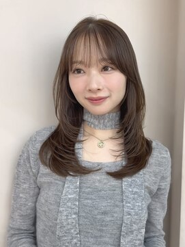 ウェイズトウキョウ 新宿店(Ways TOKYO) ミディアムレイヤー/ヘーゼルベージュ/前髪/顔周りカット
