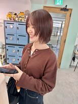 ヒビヲ 天神警固(HIBIO)&nbsp;ショートボブ切りっぱなしボブタッセルボブブリーチダブルカラー