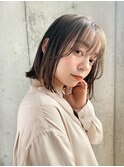 切りっぱなしボブ オリーブベージュ ブリーチなし オフィスヘア