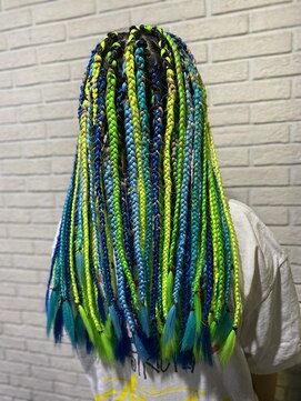 ミミック (mimic) 【派手髪】ブレイズ夏カラー【特殊スタイル】