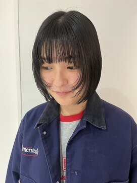 カイラ(KAILA) ウルフカットボブレイヤーカットミディアムレイヤーショートボブ