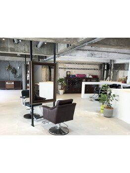 お得なキャンペーン中！20年以上の豊富なキャリアを活かし、1人1人満足のいくスタイルをご提案します＊