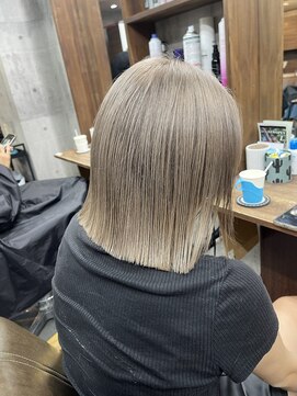 ラフ(LAFF) #バレイヤージュ#グレージュカラー#ボブウルフ#ココアベージュ